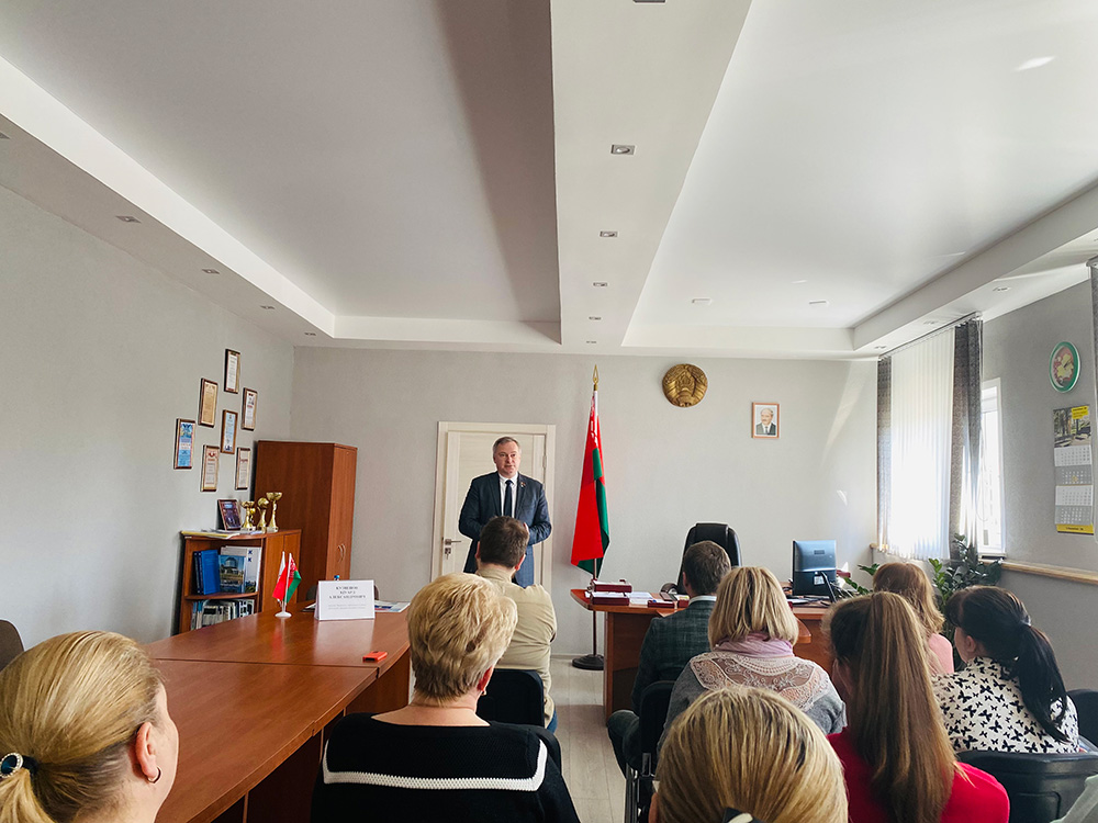19.04.2023 Состоялась встреча депутата Минского городского Совета депутатов Кузнецова Эдуарда Александровича с коллективом КУП «ЖКХ Первомайского района г.Минска»